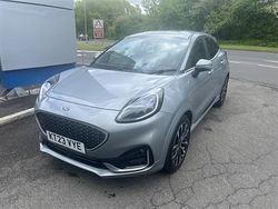 Solar silver Used 2023 Ford Puma ST-Line Hatchback | £19,500 (Expensive)