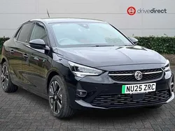 Diamond black (twocoat metallic) New 2025 Vauxhall Corsa-e Hatchback | £17,880 (Fair price)