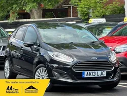 Black Used 2013 Ford Fiesta Titanium Hatchback | £3,699 (Fair price)
