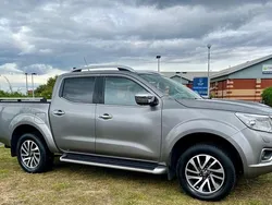 Grey Used 2017 Nissan Navara Tekna Pickup | £10,950 (Good price)