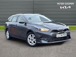 Grey Used 2024 Kia Ceed Hatchback | £18,291 (Fair price)