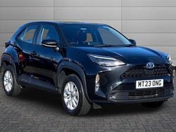 Black Used 2023 Toyota Yaris Hybrid SUV | £19,691 (Good price)