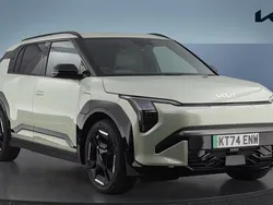 Green Used 2025 Kia EV3 GT-Line SUV | £34,995 (Super price)