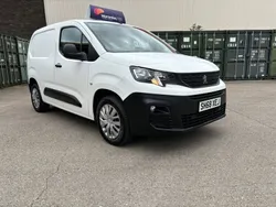 White Used 2019 Peugeot Partner MPV | £6,800 (Fair price)