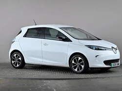 White Used 2019 Renault Zoe Dynamique Hatchback | £7,298 (Fair price)