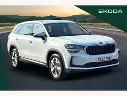 Moon white Used 2025 Skoda Kodiaq SE SUV | £32,495 (Expensive)