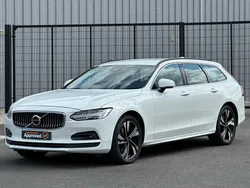 White Used 2022 Volvo V90 Estate | £15,990 (Fair price)
