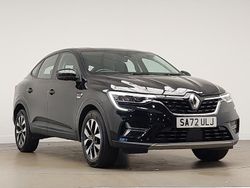 Black Used 2022 Renault Arkana Iconic SUV | £17,298