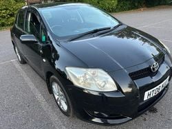 Black Used 2008 Toyota Auris Hatchback | £2,799 (Expensive)