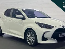 White Used 2022 Toyota Yaris Hybrid Hatchback | £16,612 (Good price)