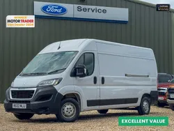 White Used 2022 Peugeot Boxer Van | £14,987 (Fair price)