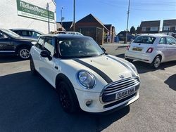 White Used 2014 Mini Cooper Hatch Hatchback | £7,499 (Expensive)