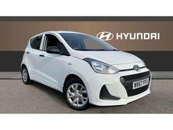 White Used 2017 Hyundai i10 Hatchback | £6,370 (Good price)