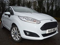 White Used 2016 Ford Fiesta Titanium Hatchback | £5,300 (Fair price)