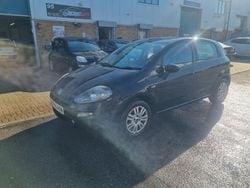 Black Used 2015 Fiat Punto Easy Hatchback | £2,595 (Fair price)