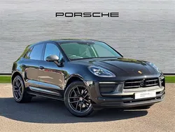 Black Used 2023 Porsche Macan SUV | £59,990 (Fair price)