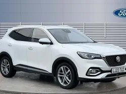 White Used 2022 MG HS Exclusive SUV | £18,179 (Fair price)