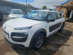 White Used 2016 Citroën C4 Cactus Feel Hatchback | £4,995 (Expensive)