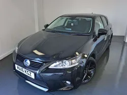Lexus CT200h