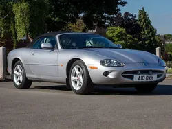 Silver Used 2000 Jaguar XK8 Cabriolet | £5,000