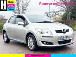 Silver Used 2009 Toyota Auris Hatchback | £3,300 (Good price)