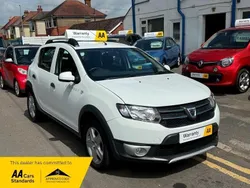 White Used 2016 Dacia Sandero Lauréate Hatchback | £5,495 (Fair price)