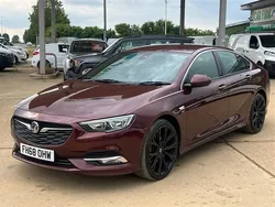 Red Used 2019 Vauxhall Insignia SRi Hatchback | £7,250 (Fair price)