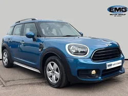 Blue Used 2017 Mini Cooper Countryman SUV | £14,496 (Fair price)