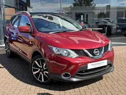 Red Used 2017 Nissan Qashqai Tekna SUV | £9,499 (Fair price)