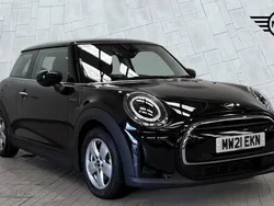 Black Used 2021 Mini Cooper Classic Hatchback | £14,200 (Fair price)