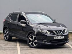 Black Used 2017 Nissan Qashqai N-Vision SUV | £10,295 (Expensive)