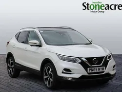 White Used 2019 Nissan Qashqai Tekna SUV | £13,495 (Fair price)