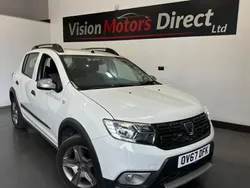 White Used 2017 Dacia Sandero Lauréate Hatchback | £6,740 (Fair price)