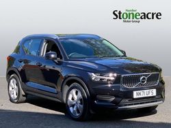 Black Used 2021 Volvo XC40 Momentum SUV | £20,500 (Fair price)