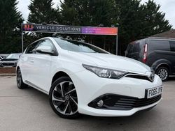 White Used 2015 Toyota Auris Design Hatchback | £5,999 (A bit pricey)