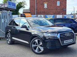 Black Used 2015 Audi Q7 S-Line SUV | £17,495 (A bit pricey)