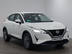 White Used 2022 Nissan Qashqai Visia SUV | £16,498 (Fair price)
