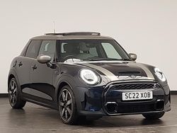 Black Used 2022 Mini Cooper S Exclusive Hatchback | £23,498 (Fair price)