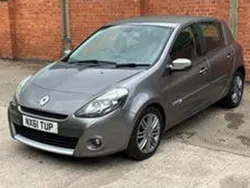 Grey Used 2011 Renault Clio II Dynamique Hatchback | £1,995 (Fair price)