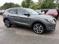Grey Used 2017 Nissan Qashqai Tekna SUV | £13,490 (Fair price)