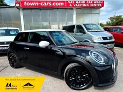 Black Used 2021 Mini Cooper Classic Hatchback | £14,499 (Fair price)