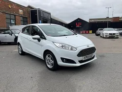 White Used 2013 Ford Fiesta Zetec Hatchback | £4,295 (Fair price)