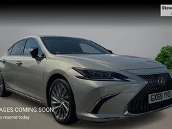 White Used 2019 Lexus ES300H Sedan | £26,585 (Expensive)