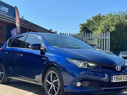Used 2018 Toyota Auris Hybrid Design Hatchback | £12,795 (Fair price)