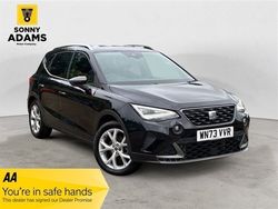Black Used 2023 Seat Arona FR SUV | £13,990 (Fair price)