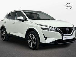 White Used 2022 Nissan Qashqai N-Connecta SUV | £19,400 (Fair price)