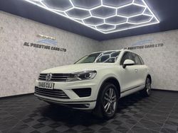 White Used 2015 VW Touareg SE SUV | £13,374 (Fair price)