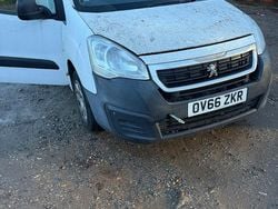 White Used 2016 Peugeot Partner Van | £1,500