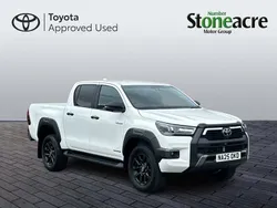 White New 2025 Toyota HiLux Pickup | £40,000 (Fair price)