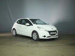 White Used 2014 Peugeot 208 Access Hatchback | £1,495 (Good price)